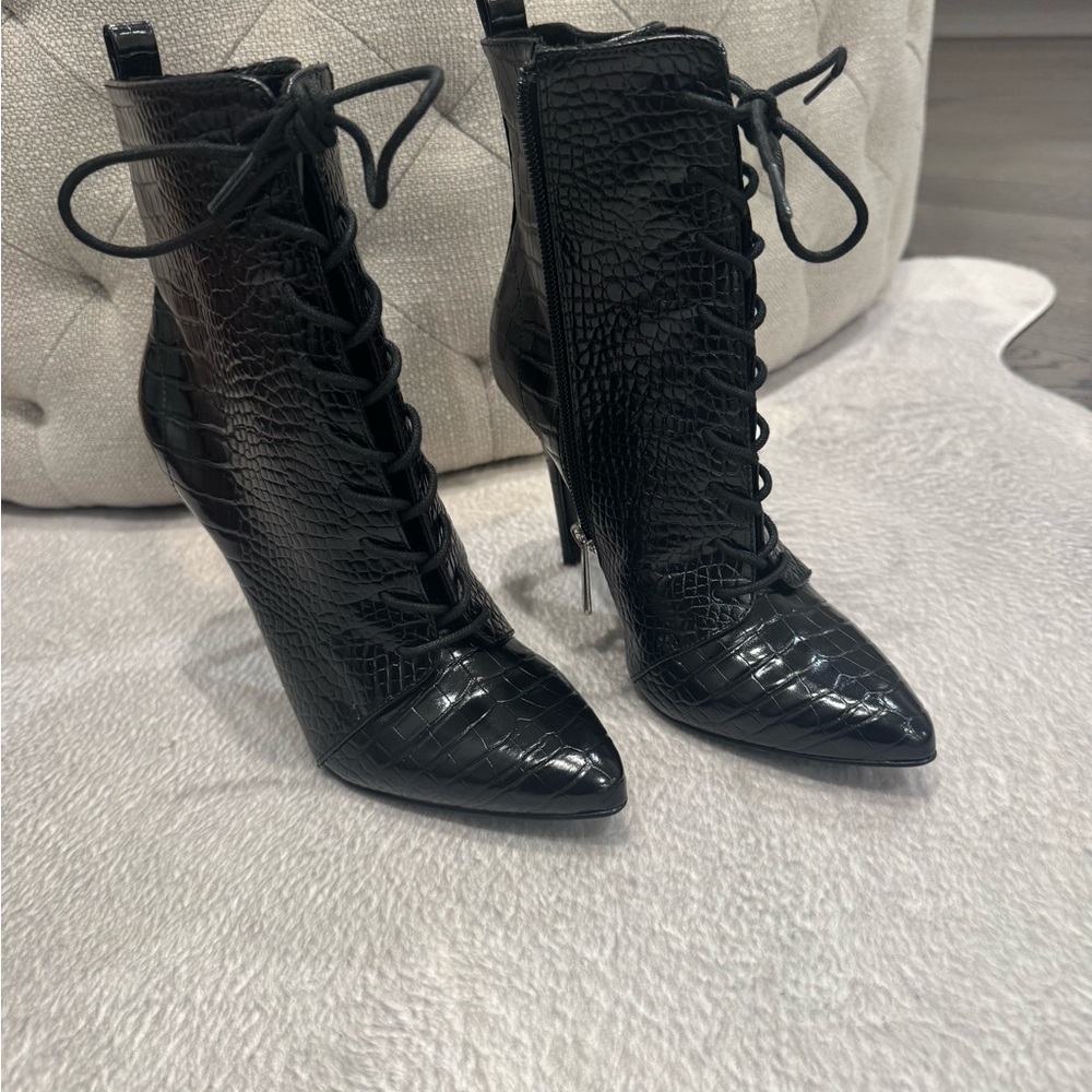 Charles By Charles David Passe Stiletto Heel Lace-up Bootie - Picture 4 of 4